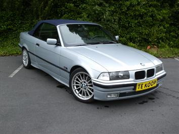 Bmw 320i Cabriolet 150pk